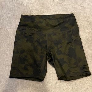 Z by Zella Green Camo Biker Shorts